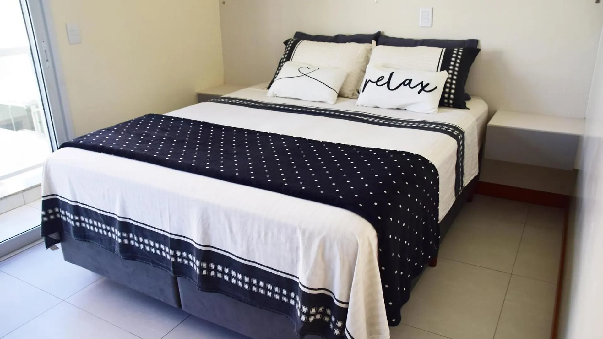 Daire Apartamento A Beira Mar Completo Com Churrasqueira Florianópolis